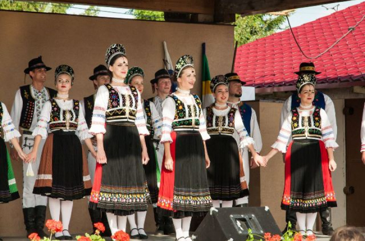 Guľôčkové posedenie