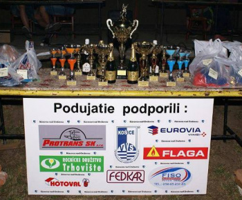 Aktuality / Nočná hasičská súťaž - Bánovce nad Ondavou